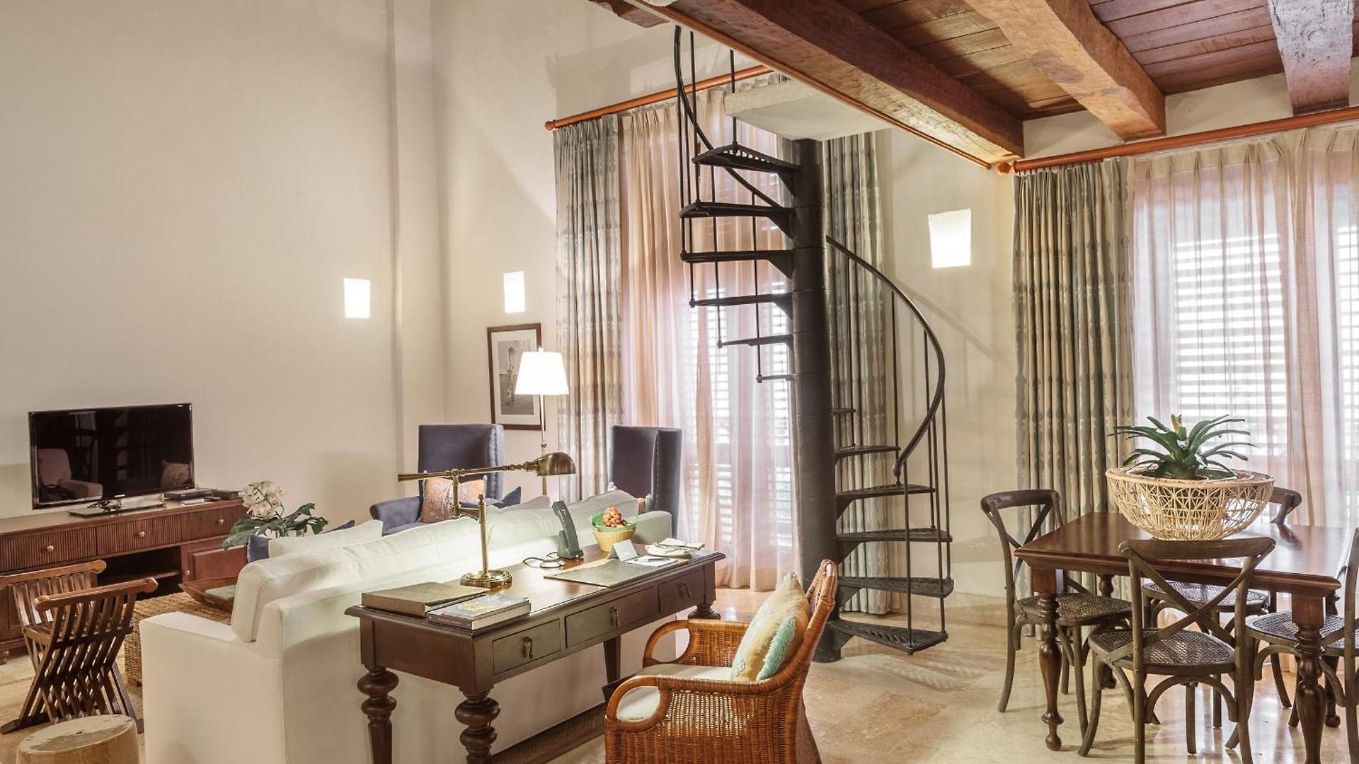 Hotel Casa San Agustin 5*